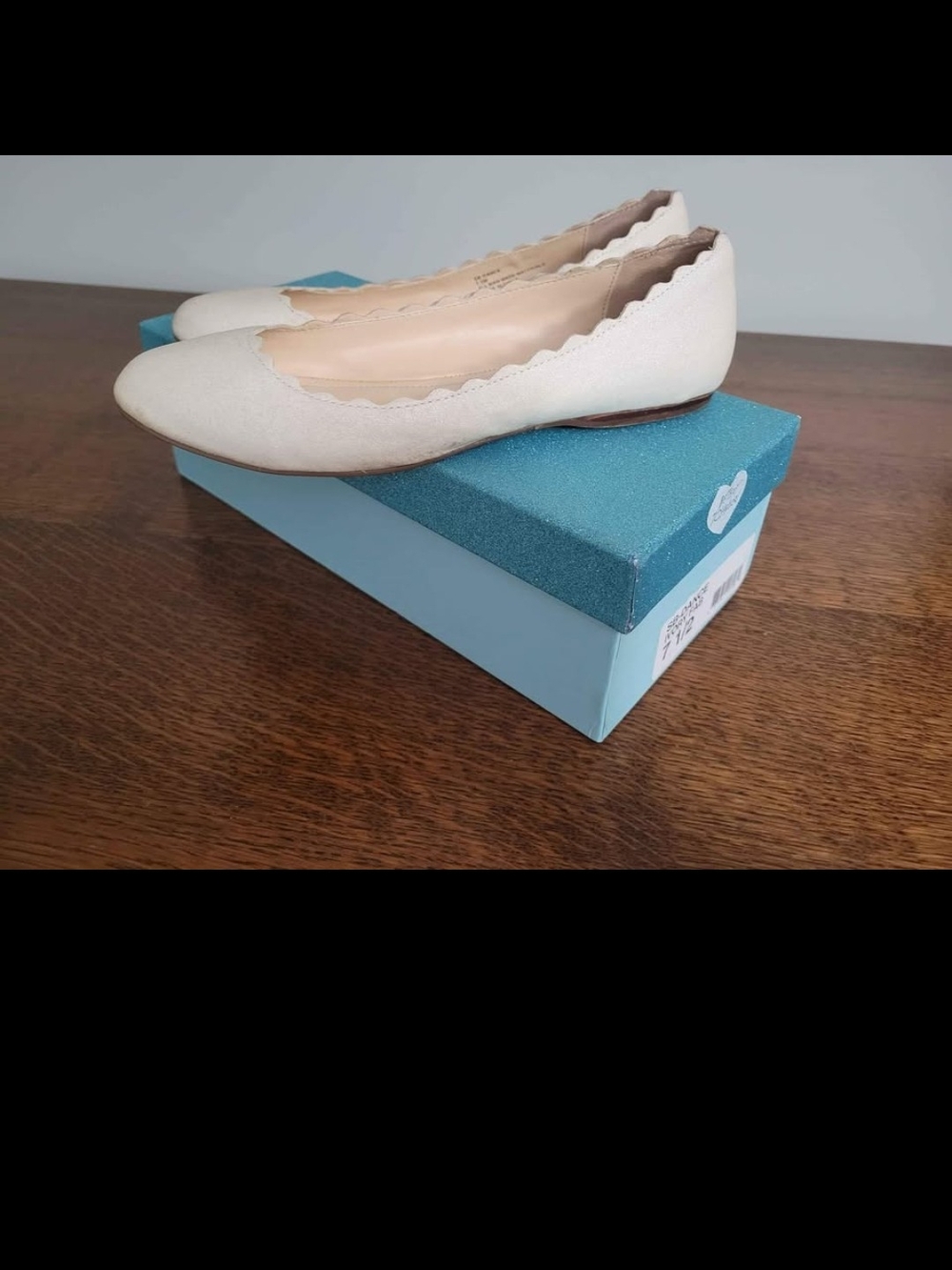 Betsey Johnson Women's Scalloped Edge Ballet Flats in Cream